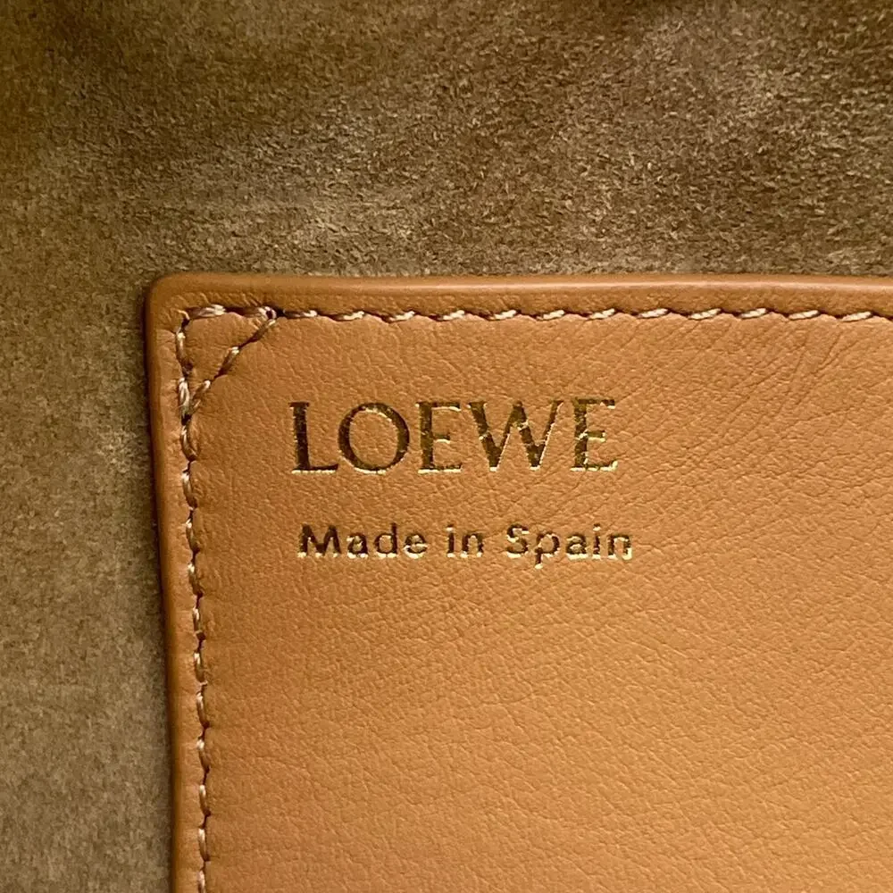 Loewe Amazona 23 Cropped Bag Handbag A039N23X01 Warm Dessert (Light Brown)